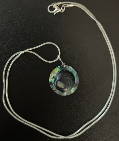Abalone pendant necklace
